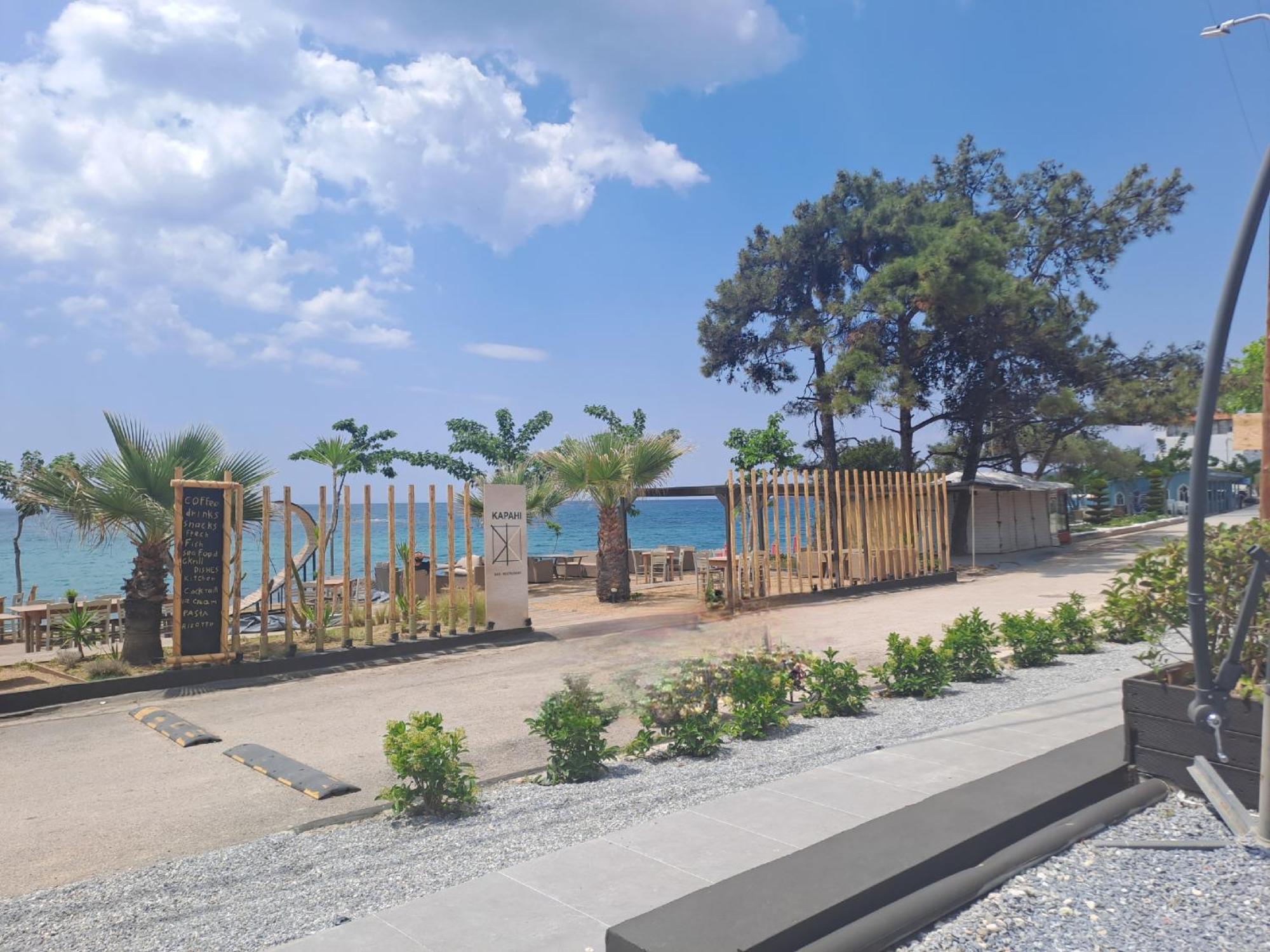 Beach Hotel Kapahi Pefkari Exterior photo